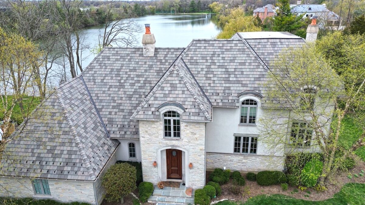 Shake Guys composite multi-toned roof