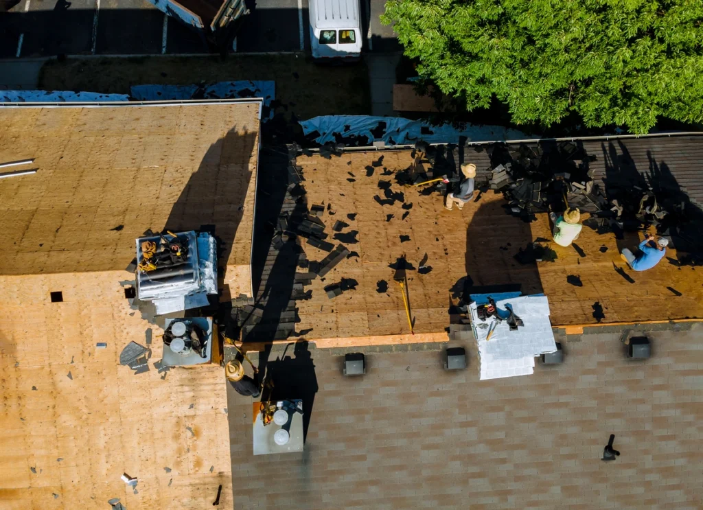 roof shingle removal and replacement roofing services in illinois